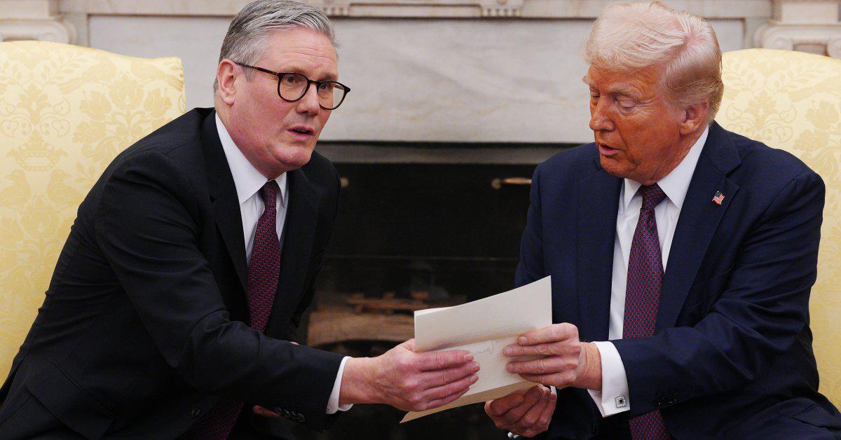 Starmer Breaks With Trump Over 'Completely Wrong' Threats 