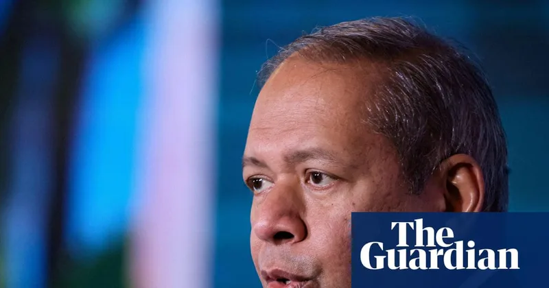 Barclays CEO Can’t See Dimon’s Cockroaches, Even After Tricolor