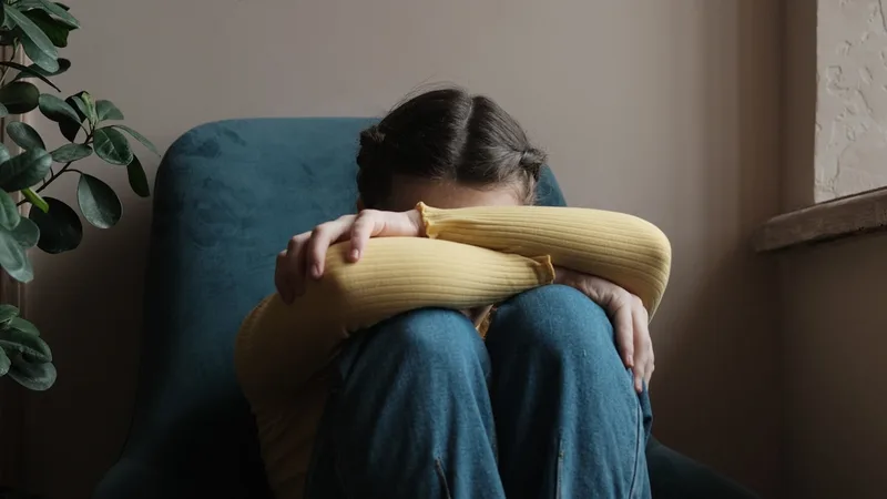 Too much alone time has a startling effect on the teenage brain