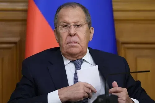 Trump, Zelenskiy to Meet as Russia’s Lavrov Assails Europe