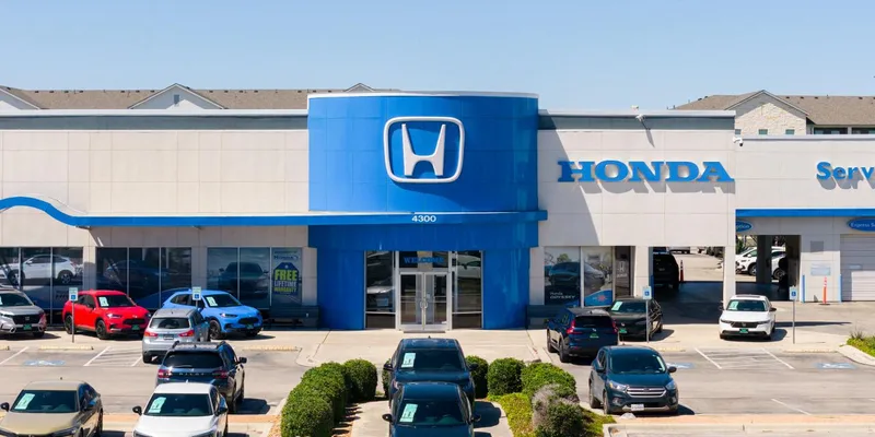 Carmakers Race Into Motor Sports. Does Anyone Care?