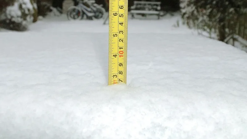 Is it raining or snowing? Here's why that's complicated.