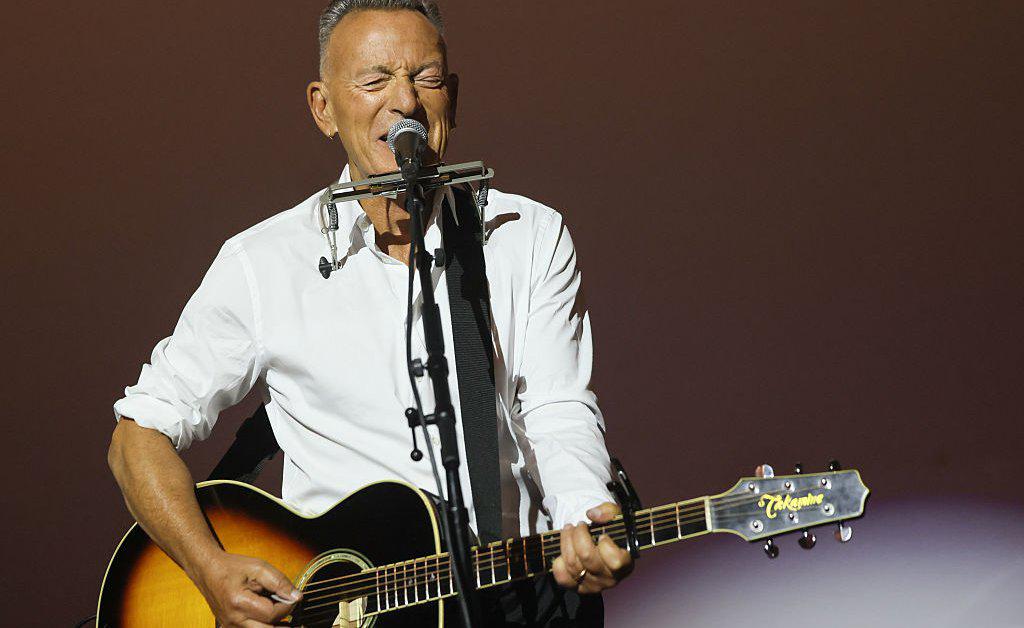Springsteen Condemns 'King Trump's Private Army' in New Song