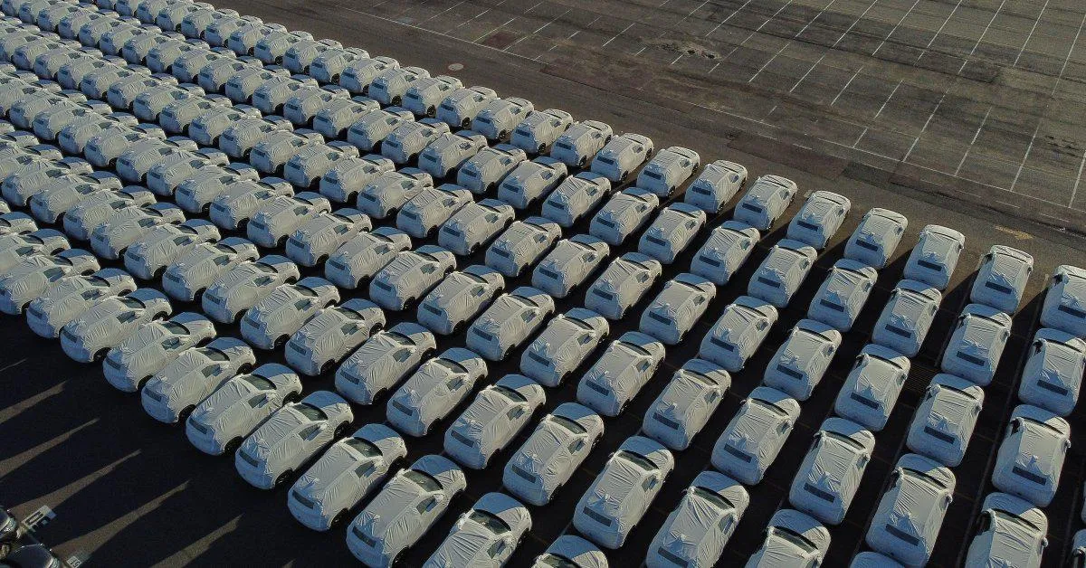 The World Needs China's Climate Tech. That's the Dilemma