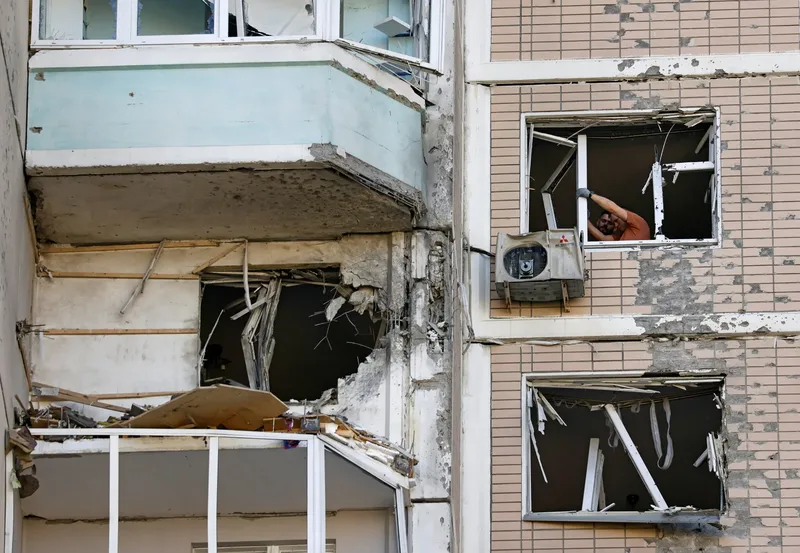 Russia Hits Kyiv Overnight as War About to Enter Fifth Year