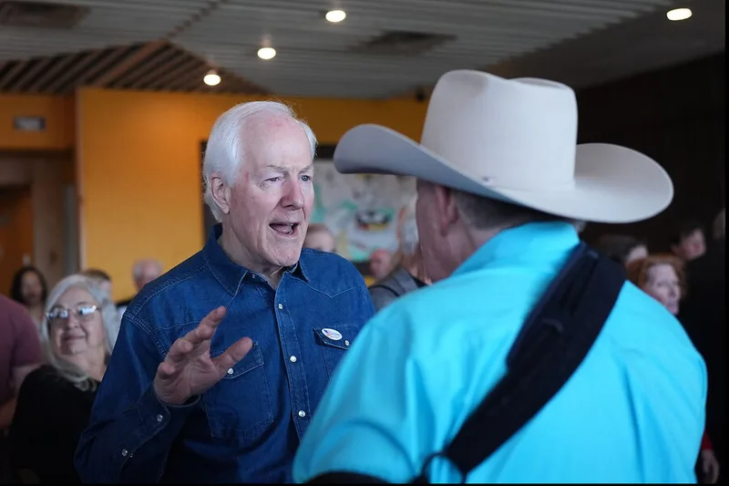 In Texas, a contentious Republican primary goes down to the wire