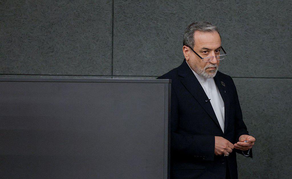 Iran Ready for U.S. Ground Invasion: FM