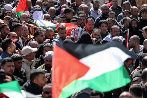 West Bank Villages Hit by Deadly Settler Raids as Regional Tensions Grow
