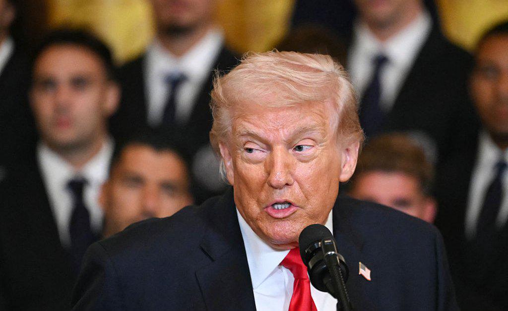 Trump Pushing Stock-Trading Ban That Doesn't Ban Stock Trading