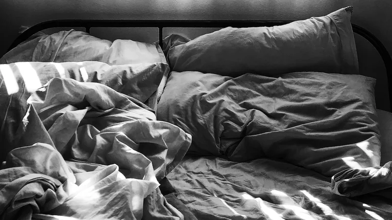 How do a few nights of bad sleep become insomnia?
