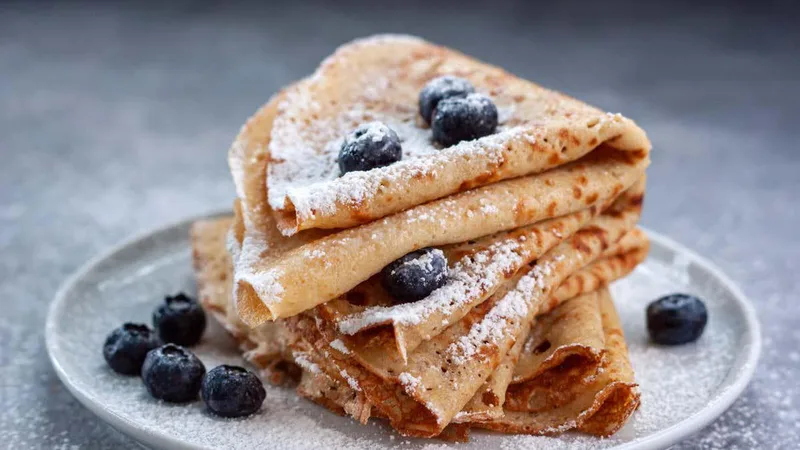Physicists create formula for how many times you can fold a crêpe