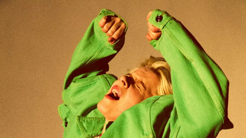 Robyn, on Her Own