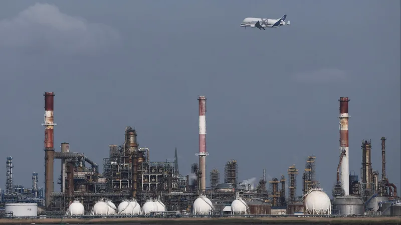 European jet fuel supplies under threat as Iran war halts flows