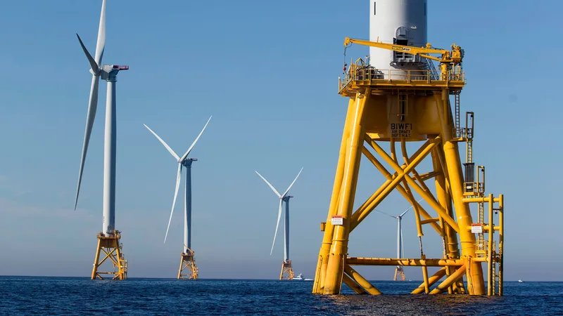 US seeks to scrap offshore wind projects in exchange for fossil fuel deals