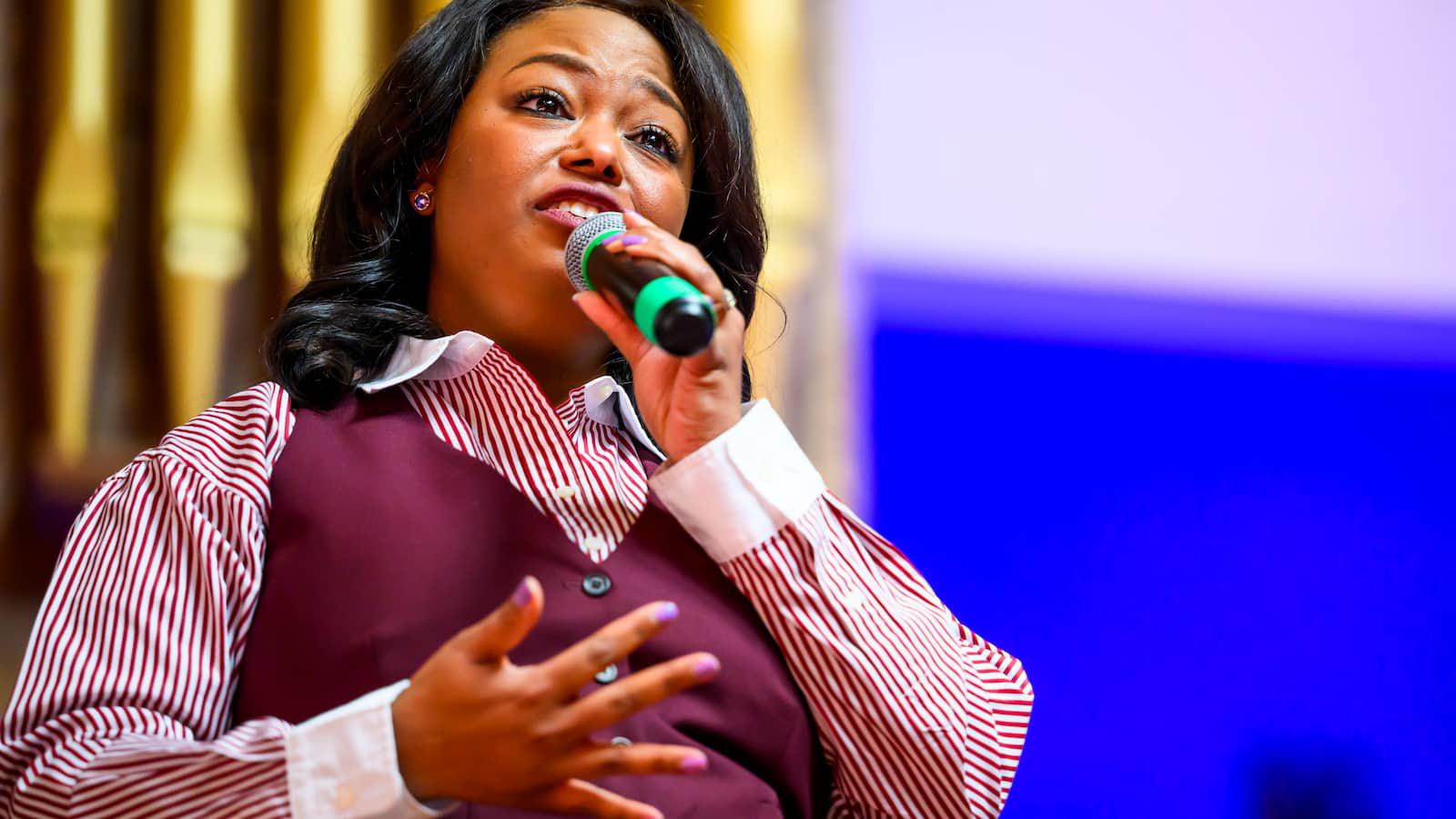 Why 2026 politicians are stuck in 2016