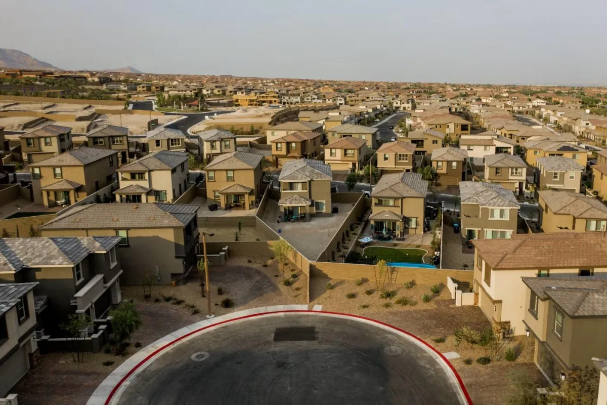 Japan Is Placing a Multibillion-Dollar Bet on the U.S. Housing Market