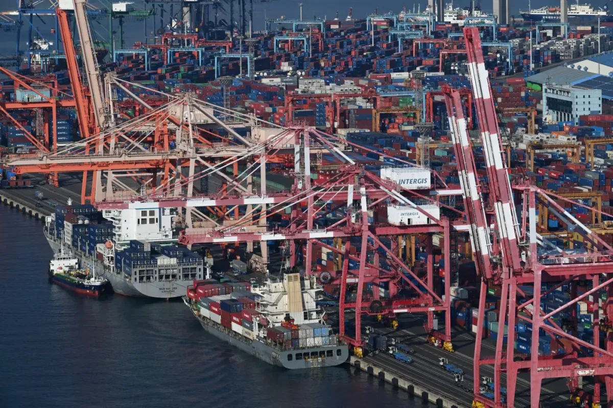 South Korea’s Export Growth Sped Up in March Under Shadow of Iran War