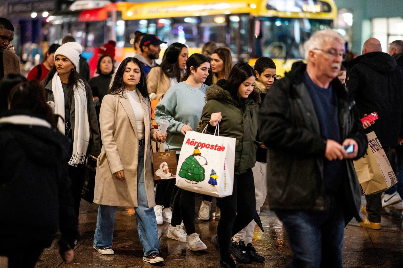 Consumers’ Mood Steady Amid Iran War, Conference Board Survey Suggests
