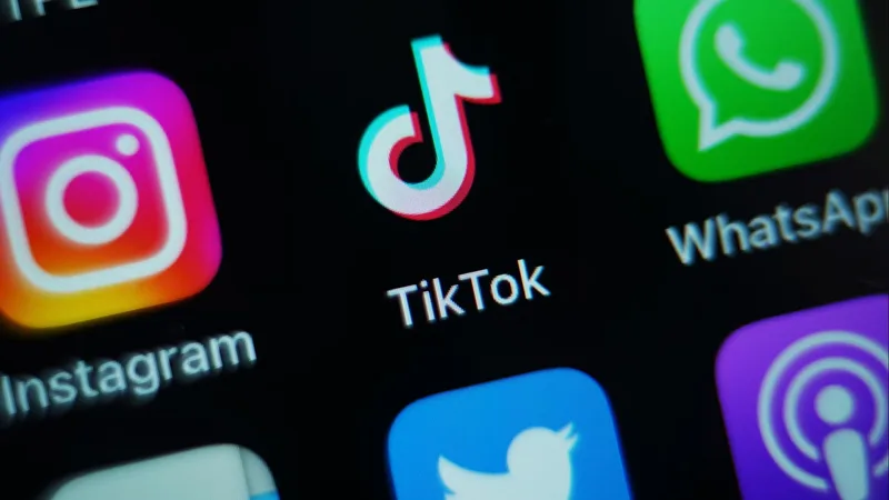 Active social media use drops as Britons become more cautious online