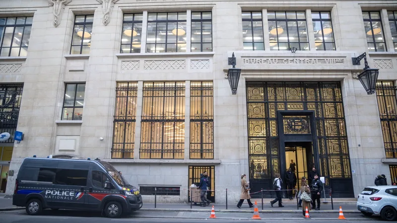 Goldman and Citi tell Paris staff to work from home after thwarted BofA attack
