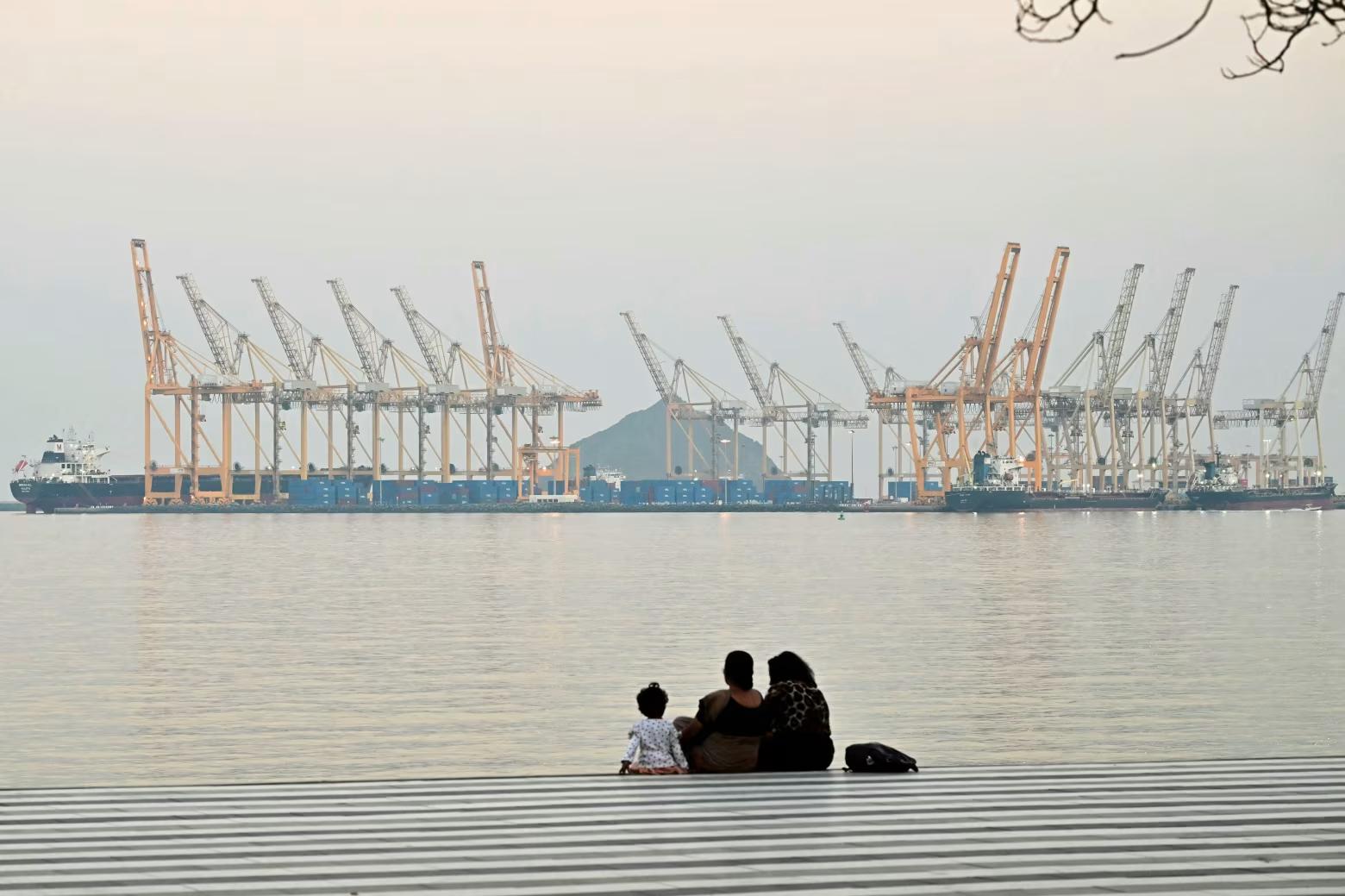 Iran Takes Aim at the Industries Behind the Gulf’s Pivot From Oil