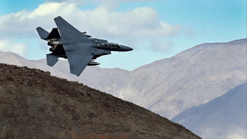 Trump makes fresh Iran threat as search continues for missing US airman