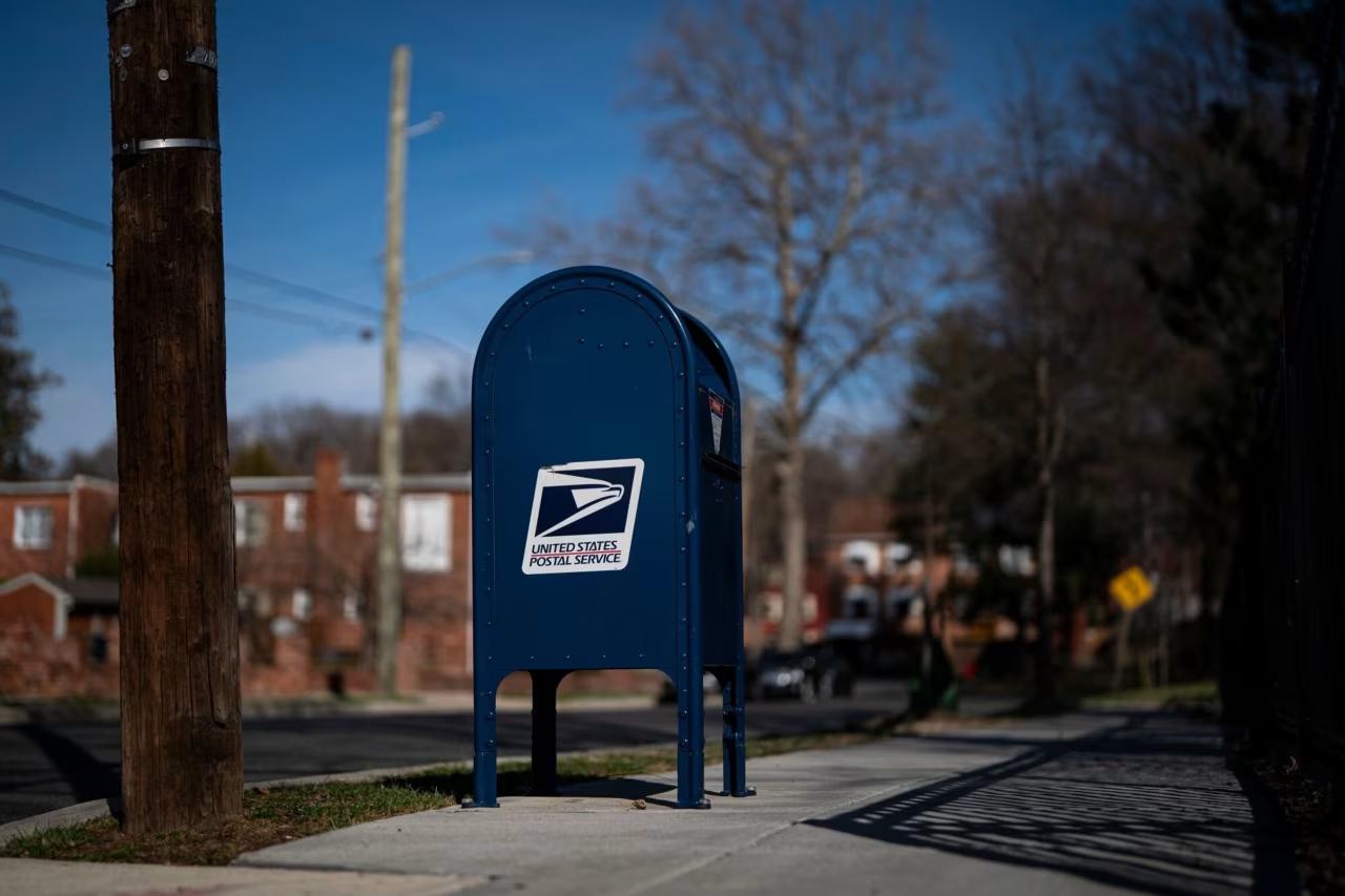 Opinion | Trump Tells the Postal Service to Create a Voter List