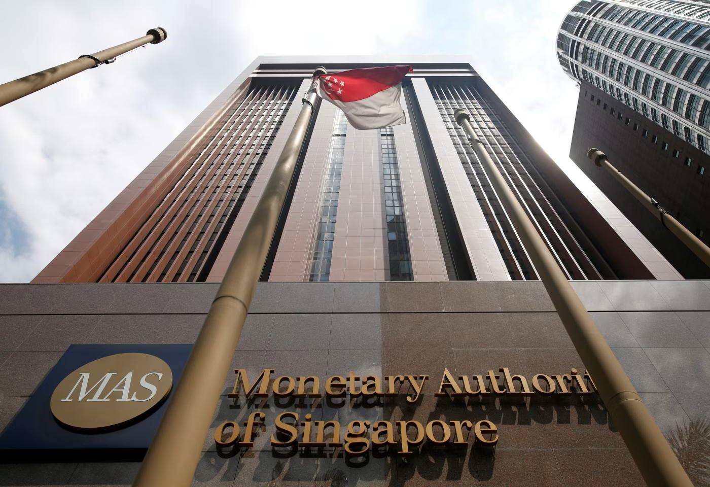 Singapore’s Central Bank Tightens Monetary Policy as Mideast War Stokes Inflation Risk