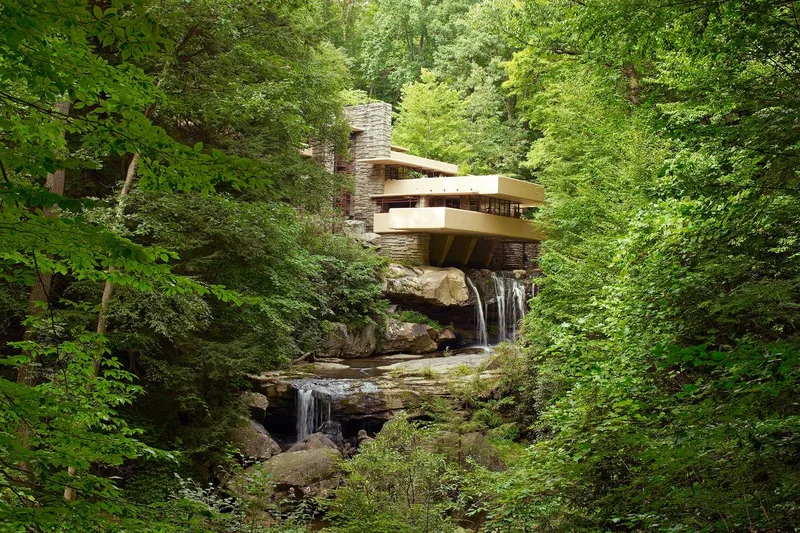 Frank Lloyd Wright as a mirror of the American condition