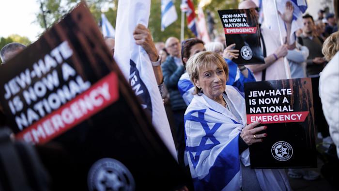 The shrinking of Jewish life in Britain