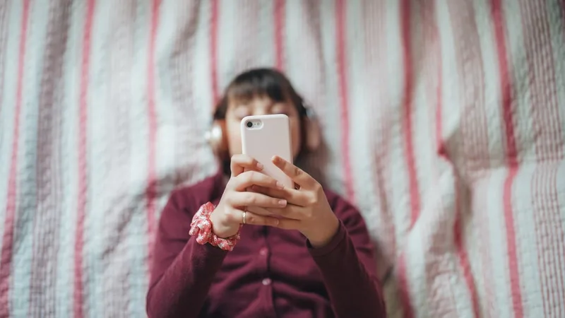Is social media addictive? The science reveals what’s at stake