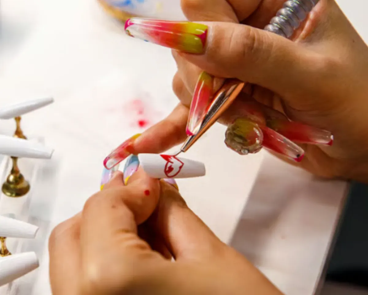 Does nail art have art nailed?
