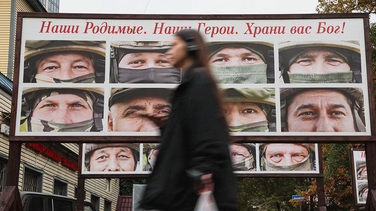 On the front lines, Russian soldiers pay officers to stay alive