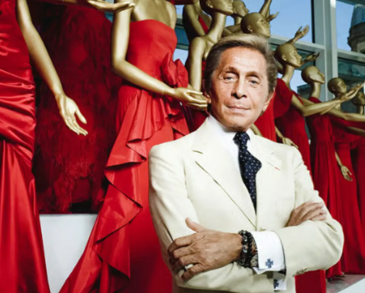 The fashion designer who rose above fashion trends