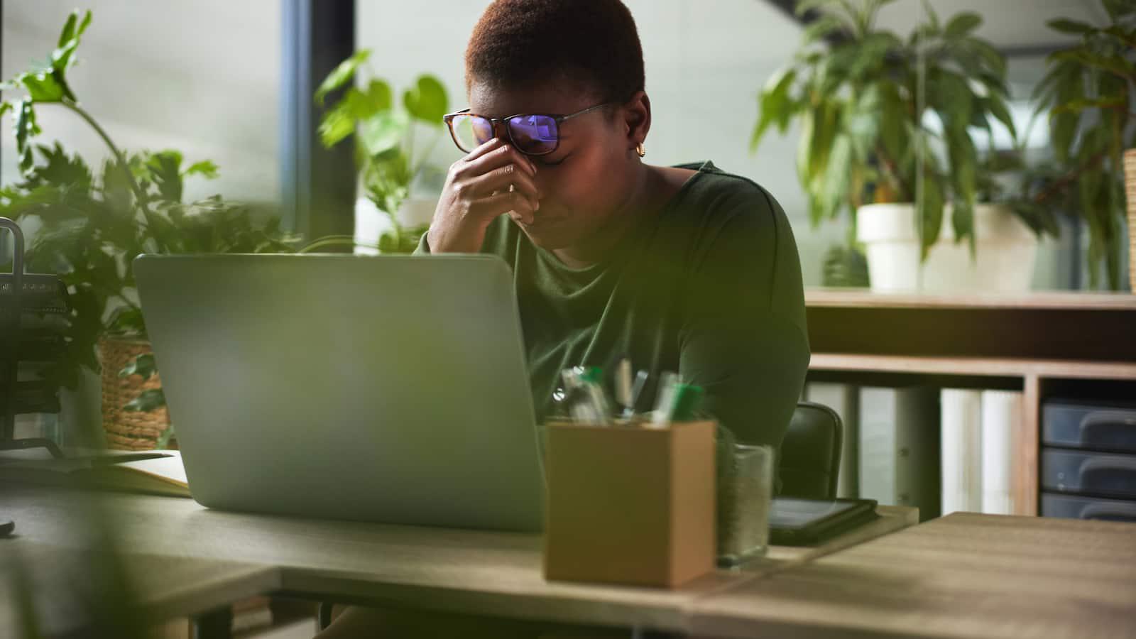 I’m a neurologist. Here are 6 ways to keep work stress from fueling headaches.