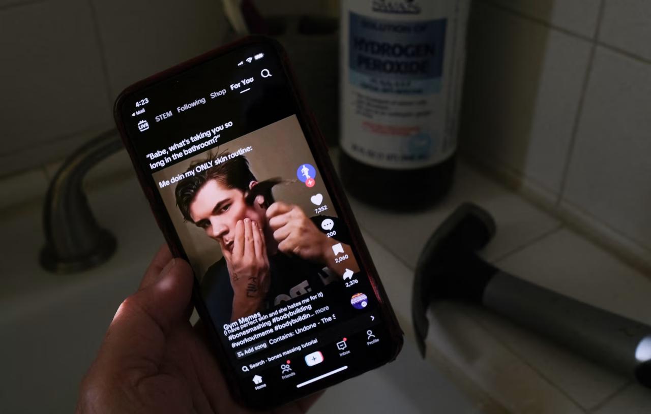 Opinion | Louis Theroux Exposes the Manosphere Scam