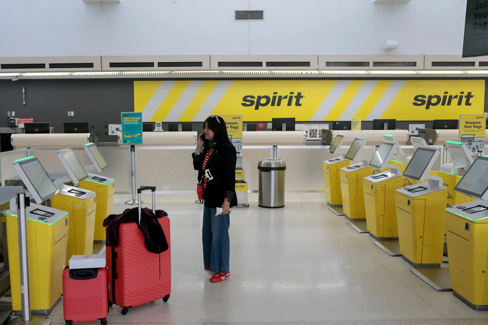 Spirit Passengers Are Left Stranded After Airline Shuts Down