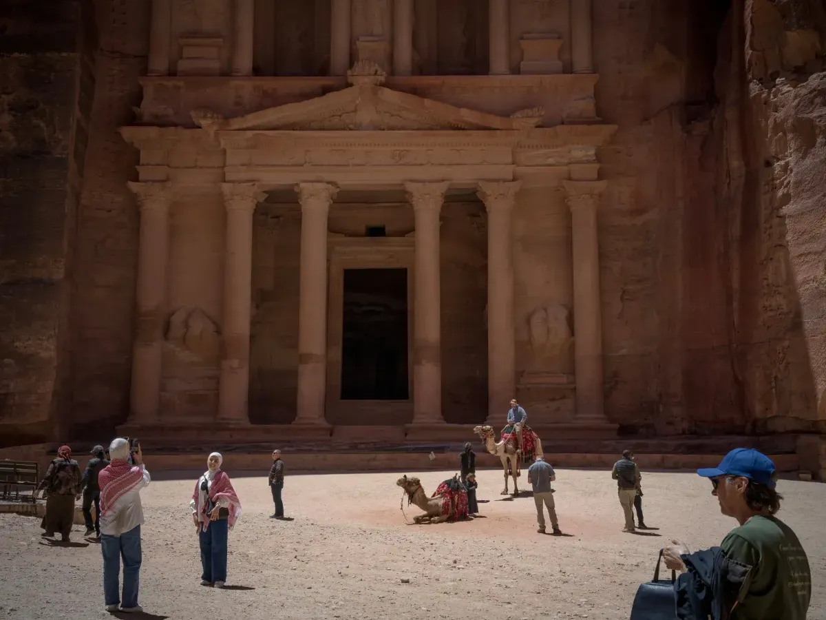 Jordanians Struggle as Mideast Wars Scare Tourists Away