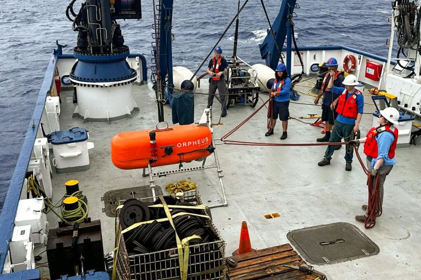 Inexpensive seafloor-hopping submersibles could stoke deep-sea science—and mining