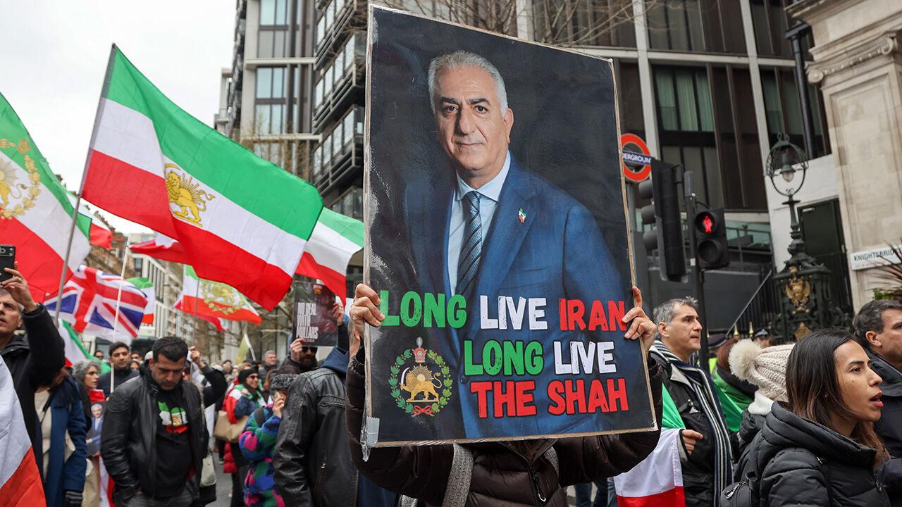 Iran’s opposition in exile is rethinking its support for the war