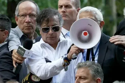 Colombian Leader’s Call to Defy Trump Amplifies Rifts in Region