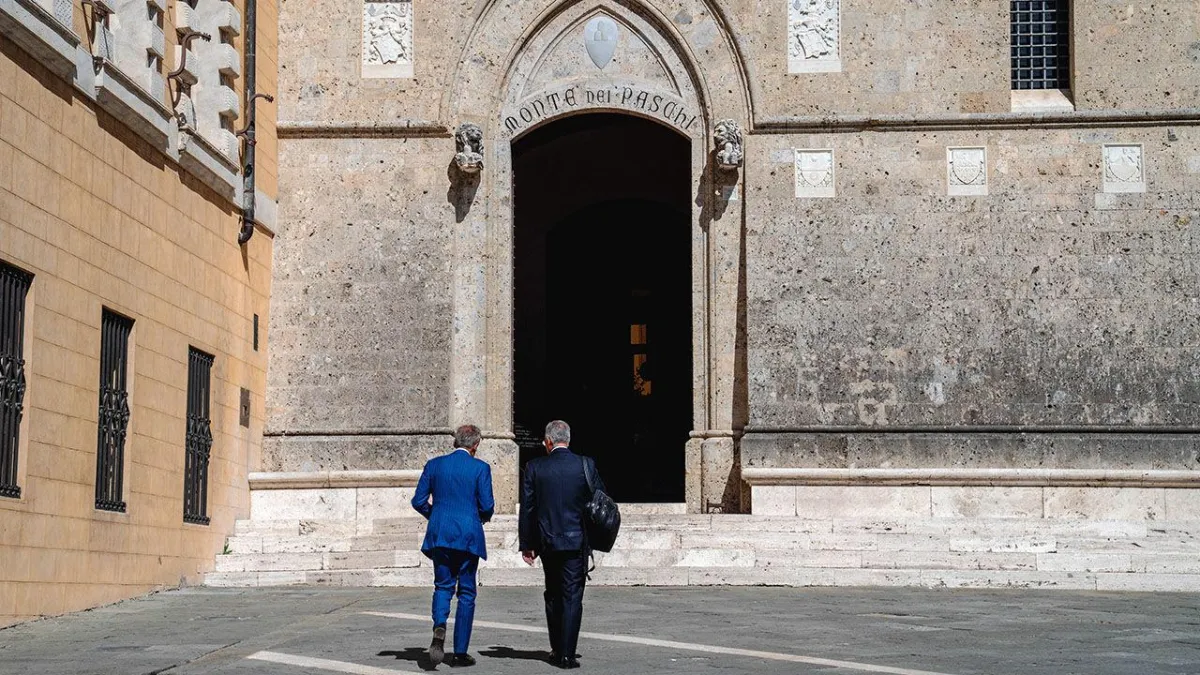 The latest Italian banking whodunnit has it all