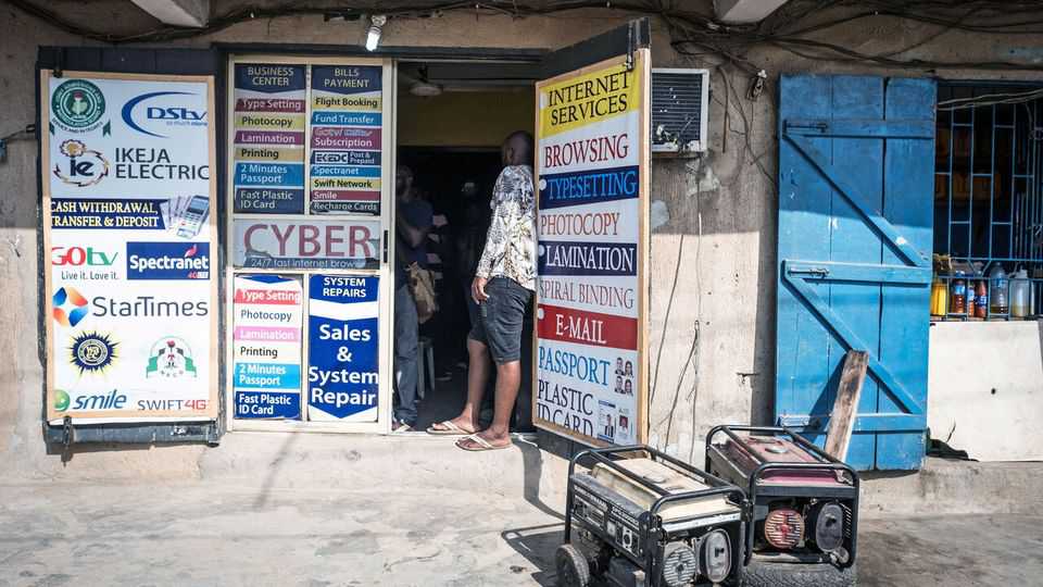 Why Westerners are falling for love scams