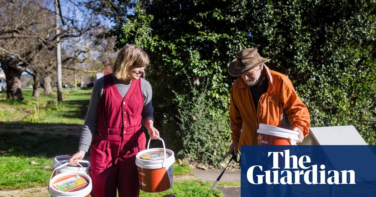 The fight against green ‘waste’: how a Victorian community came together to create garden gold