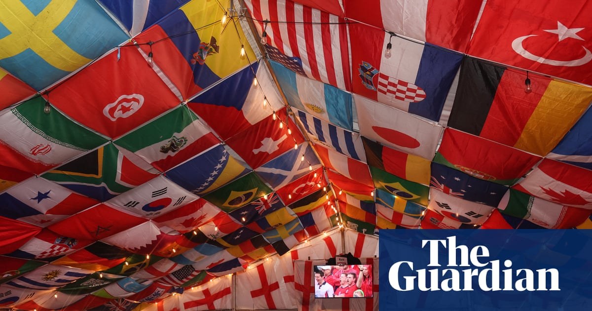 World Cup and sunshine prompt UK consumers to splash out on beer and online shopping