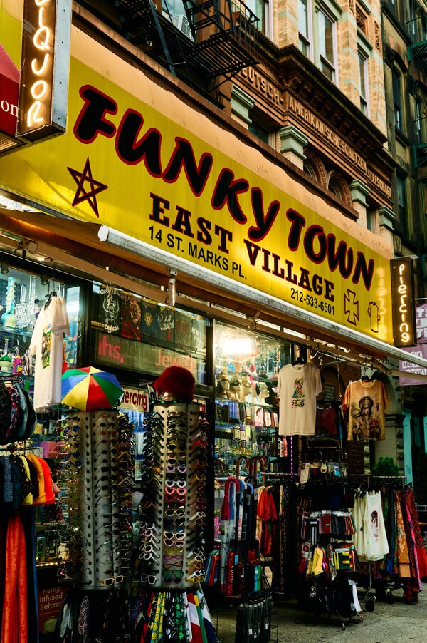 ‘Welcome to West Village’? The ‘the’ Is Not Optional, Say Some New Yorkers.
