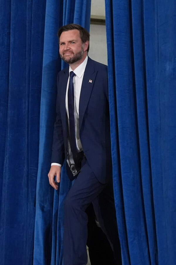 Iran, Epstein, Space Travel: 5 Takeaways From JD Vance’s Interview With Joe Rogan
