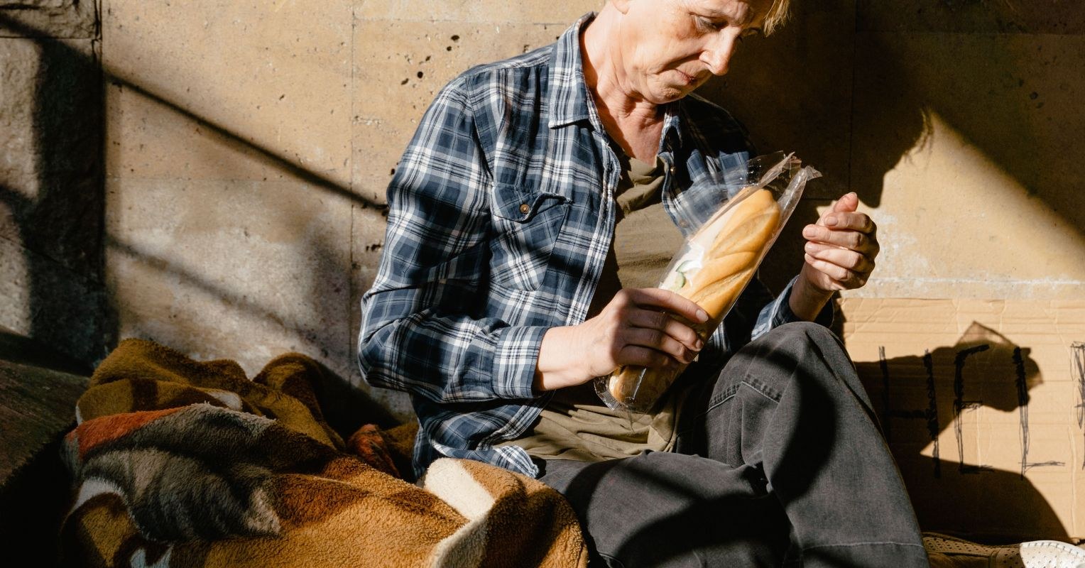 Psychological Costs of Experiencing Homelessness