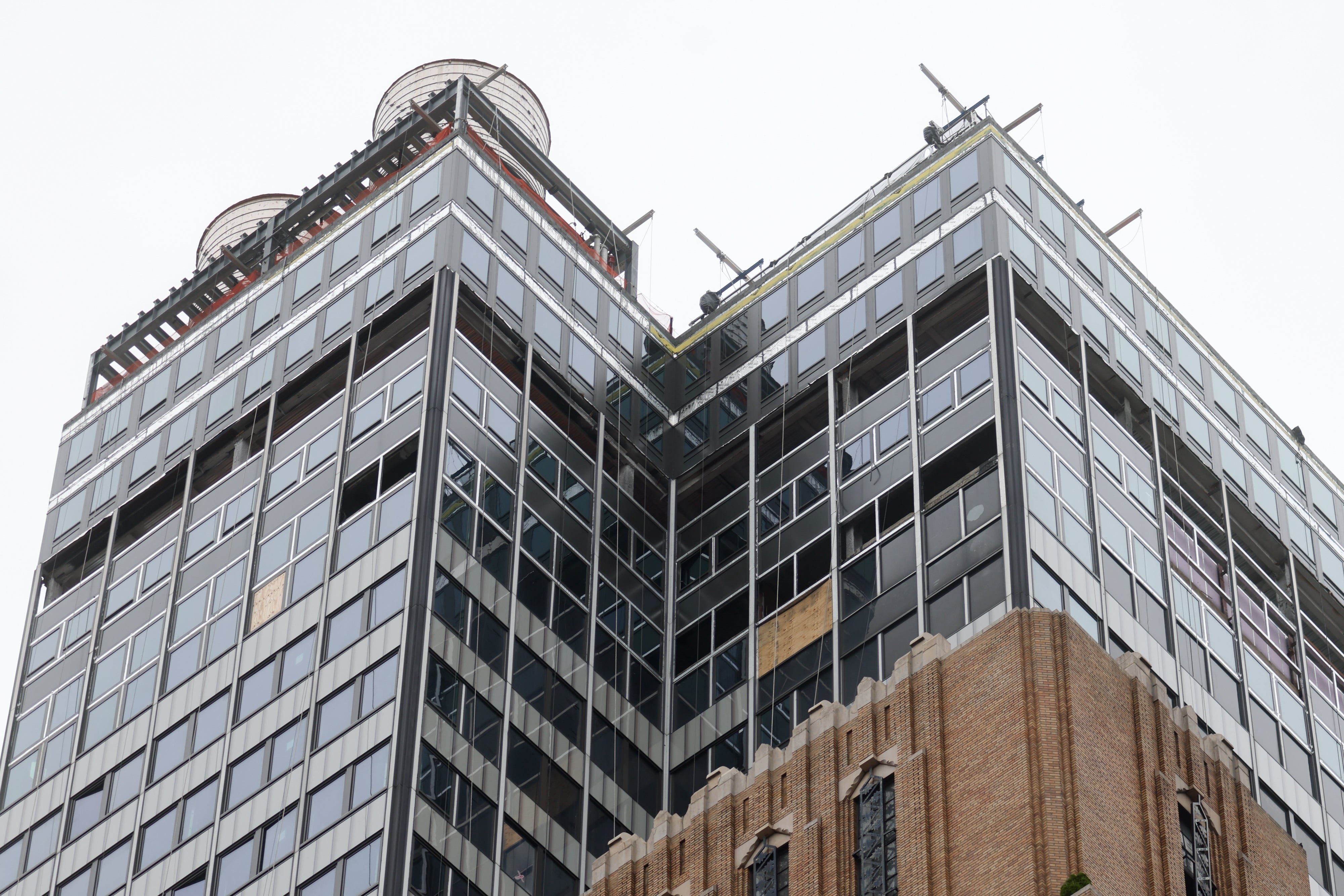 Why are the steel beams inside a Manhattan skyscraper buckling? Experts explain