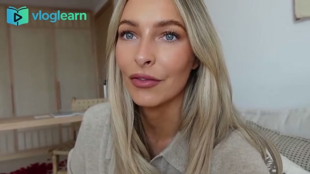 酒店浪漫惊喜变尴尬？满屋玫瑰引发的求婚误会